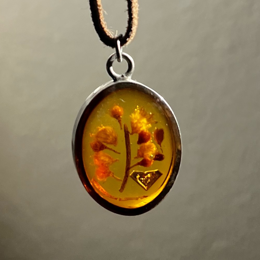 Vintage Roxy Necklace - Picture 8 of 8